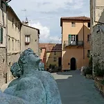 Le Dame Del Borgo